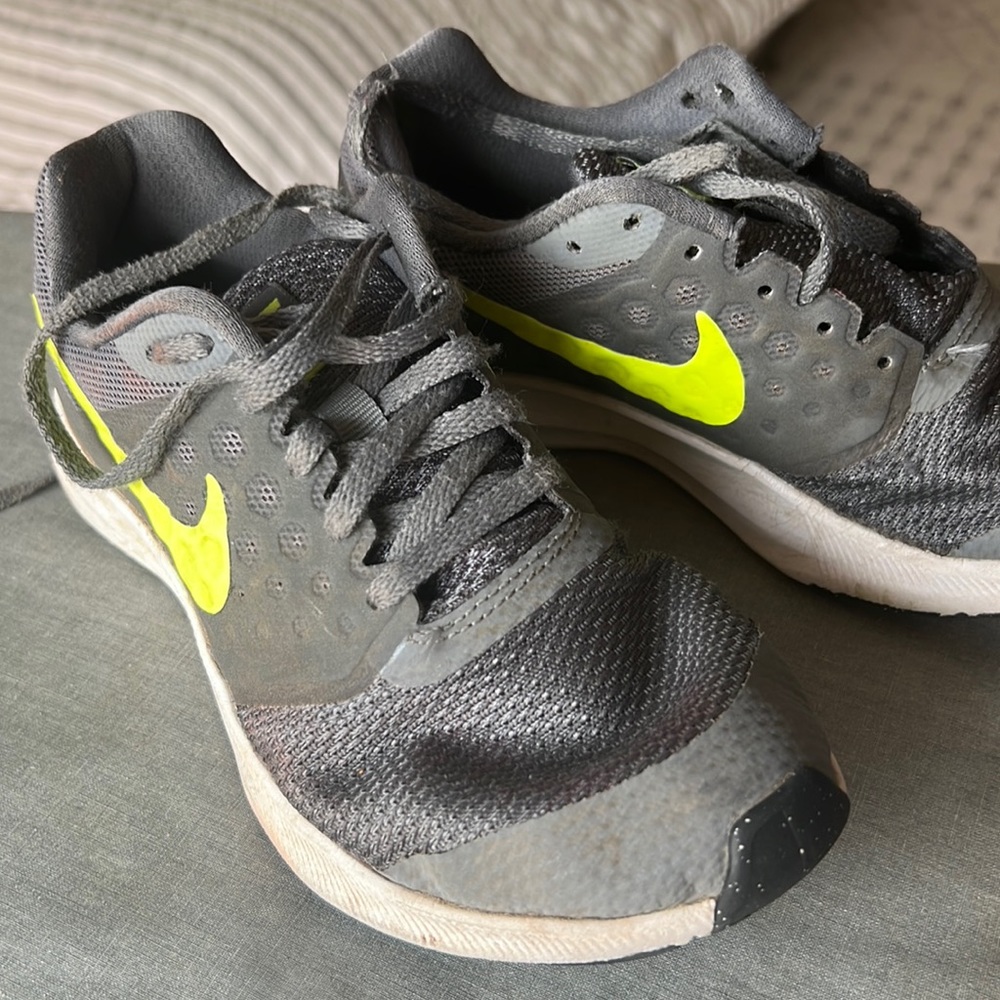 Boys nike shoes